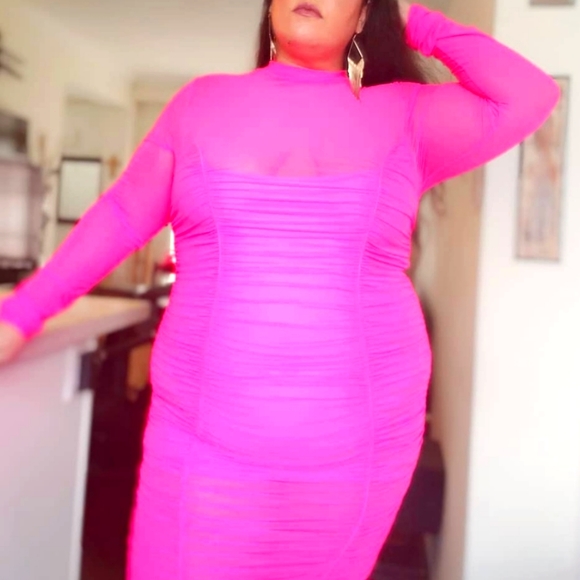 Fashion Nova Curve Dress - Picture 2 of 8